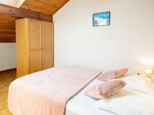 Holiday Home Sicard-8 by Interhome