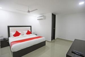 Townhouse South Lawn