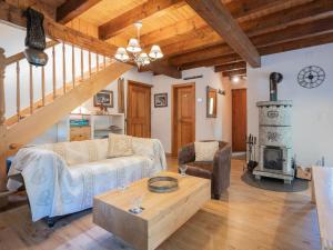 Chalet Le Coeur by Interhome