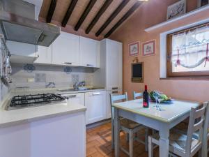 Holiday Home Caggiolo by Interhome