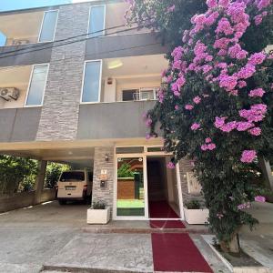Presheva Rooms