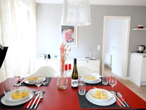 Bomhoffstr. 22a, W4, Blue Water