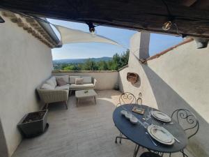 Appartements Maison Grand Rue - Vue Exceptionnelle sur le Luberon : photos des chambres