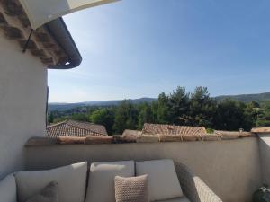 Appartements Maison Grand Rue - Vue Exceptionnelle sur le Luberon : photos des chambres