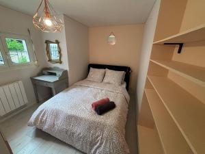 Maisons de vacances House with garden in Le Plessis-Pate : photos des chambres