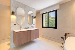 Villas Contemporary Villa in Mougins : photos des chambres