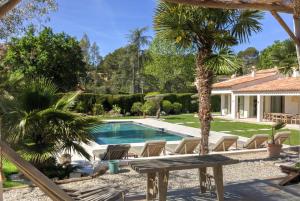 Villas Contemporary Villa in Mougins : photos des chambres