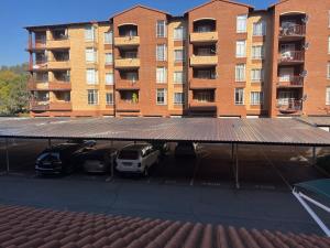 Apartment B104 Knights Bridge Apartments