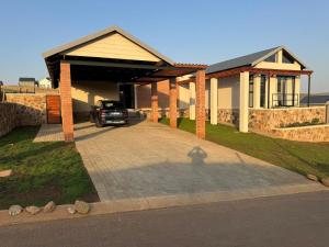 899, Highland Gate Golf and Trout Estate