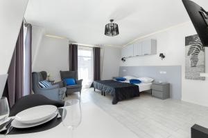 Charming Apartments in Sopot with Parking by Noclegi Renters