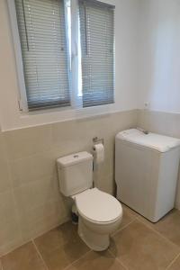 B&B / Chambres d'hotes Maison independante de plain-pied avec jardin : photos des chambres