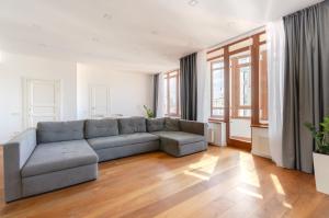 Petrovdom Apartments 13-1327 in RC Diplomat Hall, Zhylianska 59