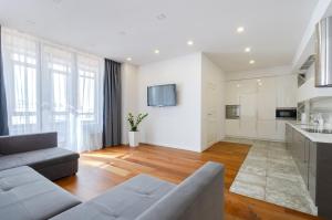 Petrovdom Apartments 13-1327 in RC Diplomat Hall, Zhylianska 59