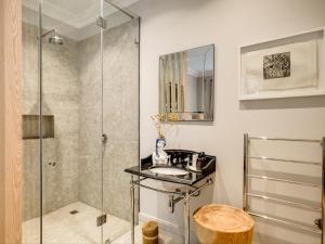 Luxury Forest Escape in Newlands