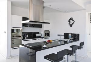 Villa Saranta Gold - Exquisite 3 Bedroom Protaras Villa With Private Pool