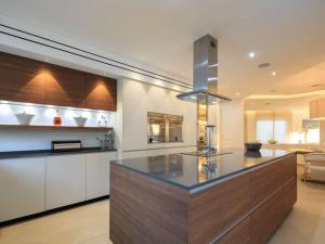 Contemporary Vilamoura Villa Stunning Open Plan Design Villa Azure Elegance