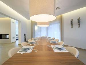 Contemporary Vilamoura Villa Stunning Open Plan Design Villa Azure Elegance