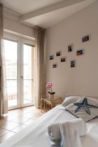 Youhosty - Meloria 10