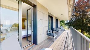 Superb lakeview flat - in the heart of Lavaux