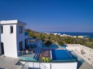 Villa Kono Provoles - Luxury 4 Bedroom Protaras Villa With Stunning Panoramic