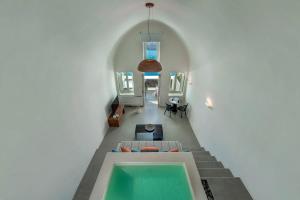 Luxurious Santorini Masionette Villa 1 Bedroom Astounding Caldera Sea Views