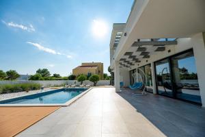 Contemporary Zadar Villa 4 Bedrooms Villa Barako Prestige