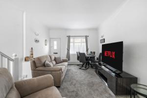 Little Wiston- With free parking