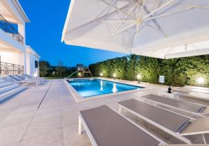Luxurious Zadar Villa 5 Bedrooms Villa Tranquil Adore Private Heated Pool