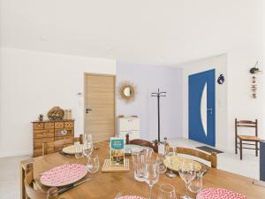 Maisons de vacances 500 m de la plage - jardin - maison pour 6 : photos des chambres