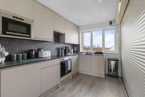 Family Beachfront Bliss Sleeps 10