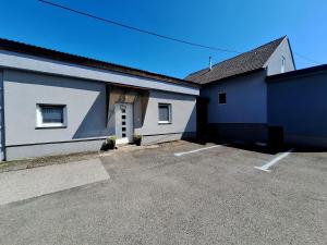 Apartman Jelena with Private Garden & BBQ