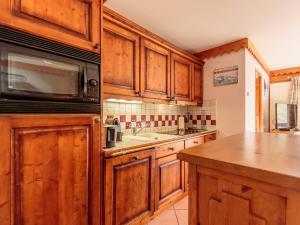 Appartement spacieux avec accès pistes et espace bien-être - FR-1-351-145