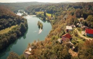 Nice Home In Dobrenici With Sauna