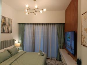 Tranquil Studio Retreat in Azizi Riviera 26 - 4hvězdičkové hotely ve městě Dubaj