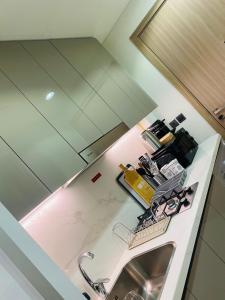 Tranquil Studio Retreat in Azizi Riviera 26