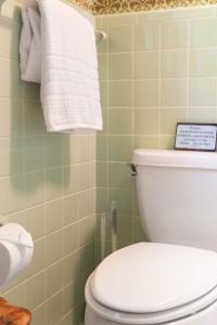 Four Bedroom Ranch Retreat with a Stunning Pool