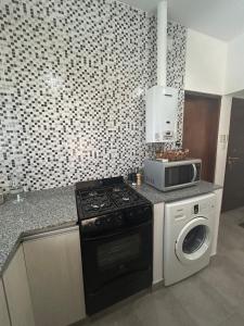 Casa entre cerros con pileta a 20 min de Salta