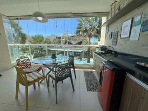 Apto nascente completo no Riviera Beach Place l 3 suítes