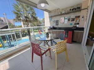 Apto nascente completo no Riviera Beach Place l 3 suítes