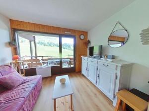 Le Grand-Bornand : Studio cabine, au pied des pistes, 5 couchages - FR-1-241-15