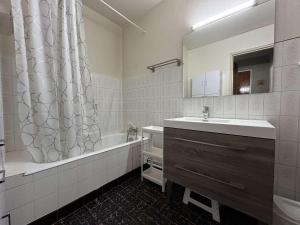 Appartements Confort a la montagne, studio spacieux 4 pers., centre Montgenevre - FR-1-330D-99 : photos des chambres