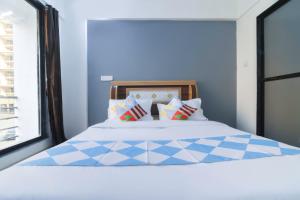 Hotel O GEMS STAR RESIDENCY BNB Bamandongri Railway Station