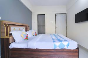 Hotel O GEMS STAR RESIDENCY BNB Bamandongri Railway Station