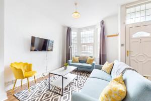 Bright 3Bed House 10Min to Meridian Water Station