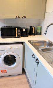 1-Bed flat near West Norwood station