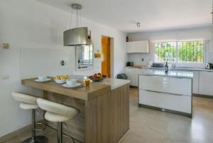 Premium Villa with private pool, garden & BBQ