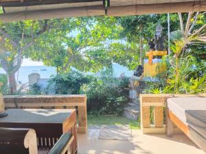 Solaluna Beach Homestay