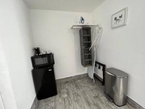 Privet Studio 10 min to Beach - 17