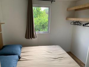 Campings Mobil Home Sainte Cecile : photos des chambres