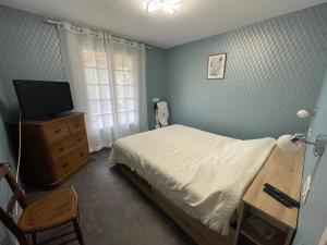 Pine forest house 4 bedrooms with pool